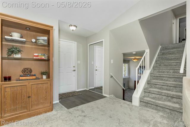4749 Parkridge Drive, Waterford Charter Township, MI 48329