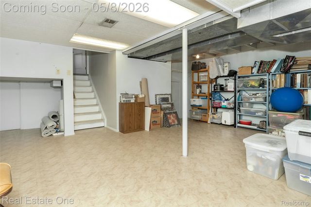 4749 Parkridge Drive, Waterford Charter Township, MI 48329