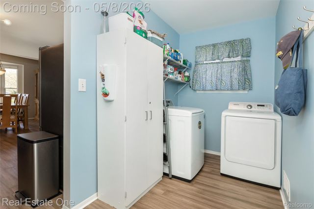 4749 Parkridge Drive, Waterford Charter Township, MI 48329
