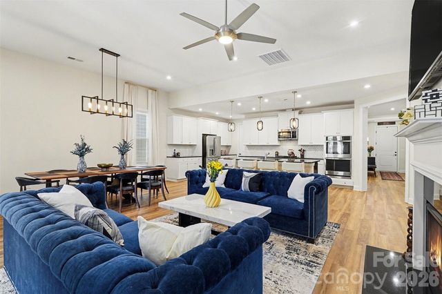 10420 Superb Lane, Charlotte, NC 28215