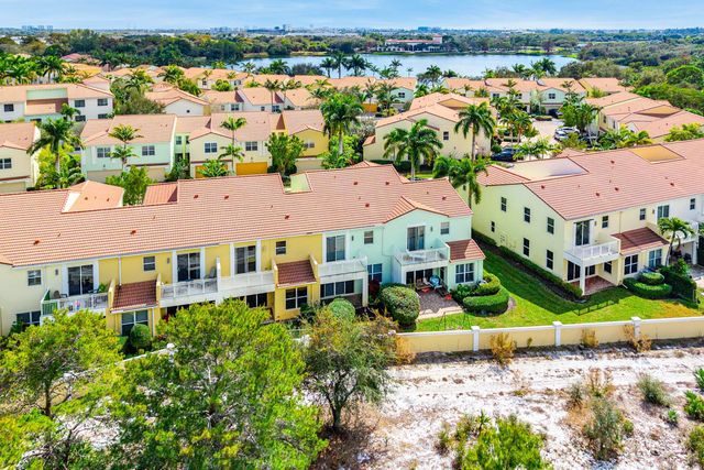 4853 NW 16th Terrace, Boca Raton, FL 33431