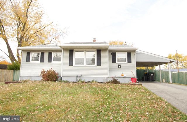 8 VICAR LN, New Castle, DE 19720