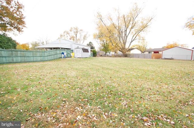 8 VICAR LN, New Castle, DE 19720