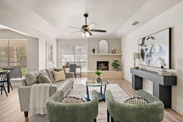 1720 Schumac Lane, Bedford, TX 76022