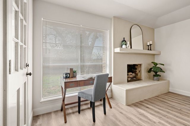 1720 Schumac Lane, Bedford, TX 76022