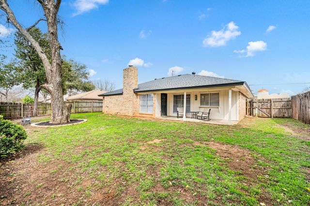 1720 Schumac Lane, Bedford, TX 76022