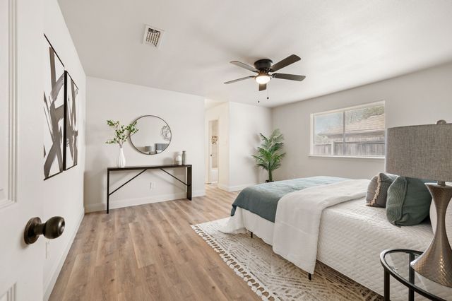 1720 Schumac Lane, Bedford, TX 76022