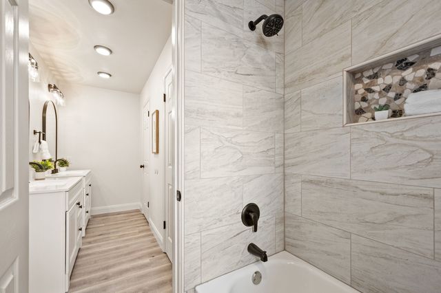 1720 Schumac Lane, Bedford, TX 76022