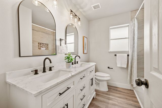 1720 Schumac Lane, Bedford, TX 76022