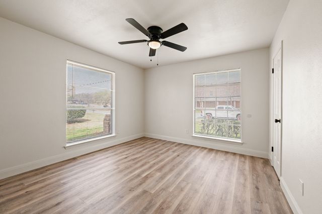 1720 Schumac Lane, Bedford, TX 76022