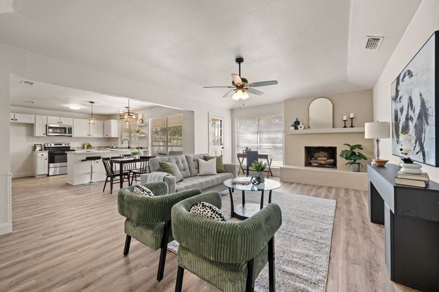 1720 Schumac Lane, Bedford, TX 76022