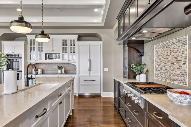 696 Woodland Hill Court, Medina, MN 55340