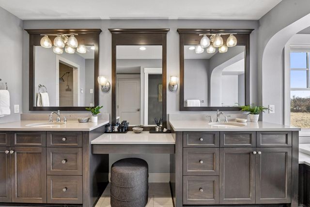 696 Woodland Hill Court, Medina, MN 55340