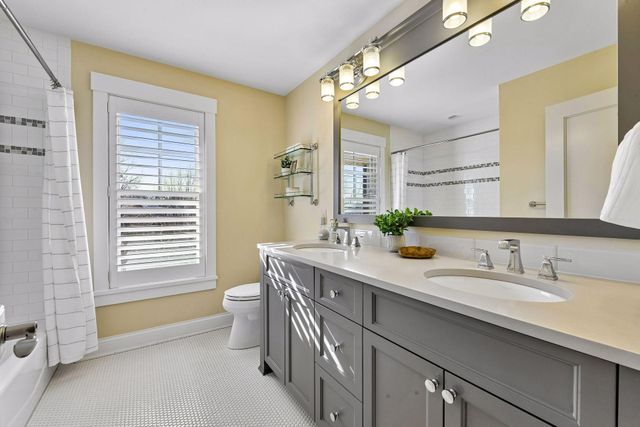 696 Woodland Hill Court, Medina, MN 55340