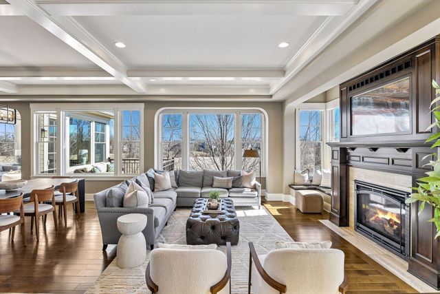 696 Woodland Hill Court, Medina, MN 55340