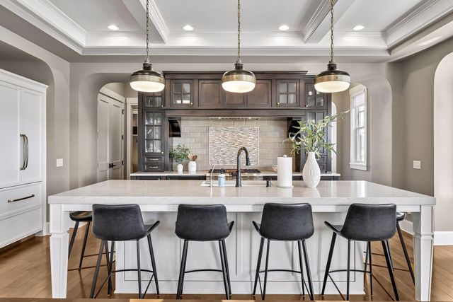 696 Woodland Hill Court, Medina, MN 55340