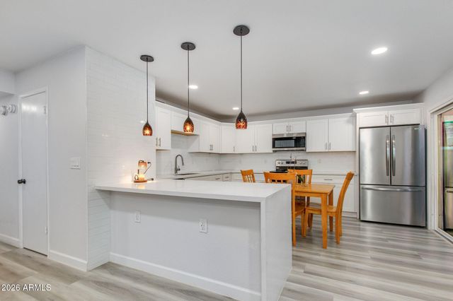 4641 E Roeser Road, Phoenix, AZ 85040