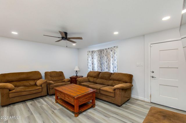 4641 E Roeser Road, Phoenix, AZ 85040