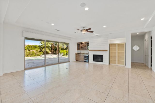 74114 Cosmopolitan Lane, Palm Desert, CA 92211