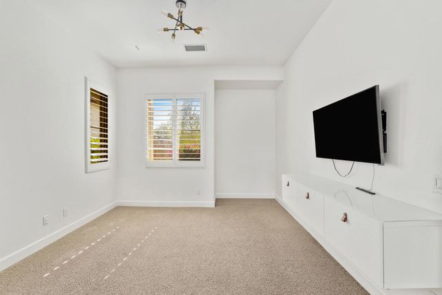 74114 Cosmopolitan Lane, Palm Desert, CA 92211