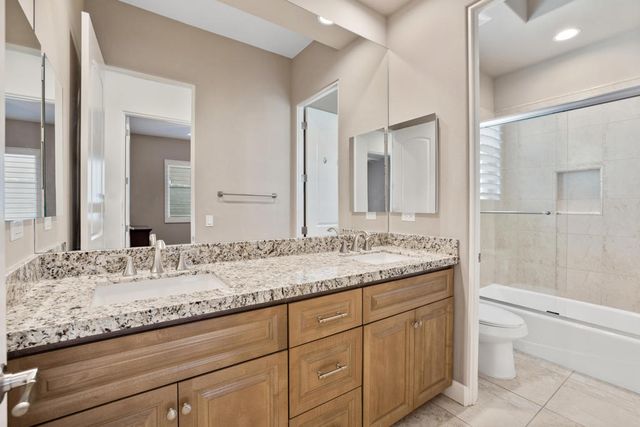 74114 Cosmopolitan Lane, Palm Desert, CA 92211