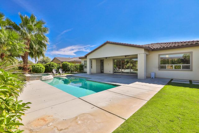 74114 Cosmopolitan Lane, Palm Desert, CA 92211
