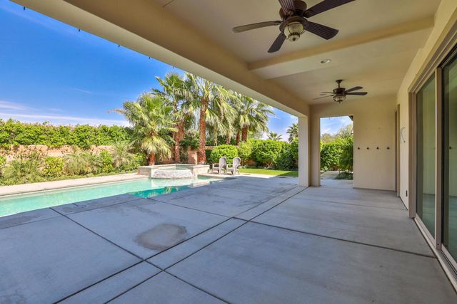 74114 Cosmopolitan Lane, Palm Desert, CA 92211