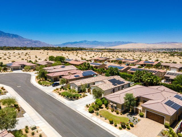 74114 Cosmopolitan Lane, Palm Desert, CA 92211