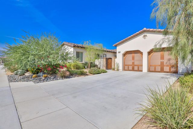 74114 Cosmopolitan Lane, Palm Desert, CA 92211