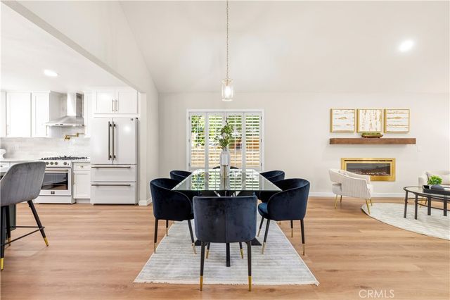 24103 Clearbank Lane, Newhall, CA 91321