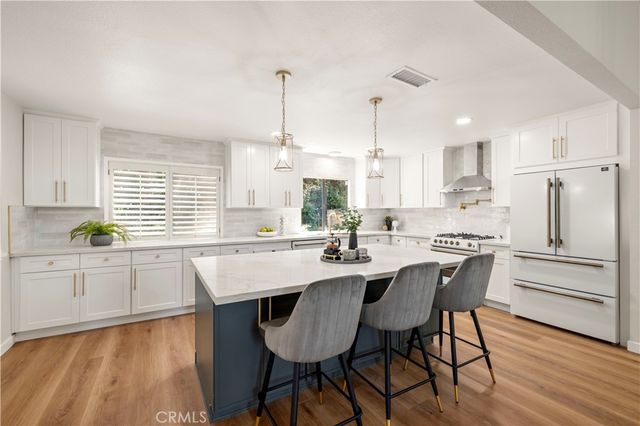 24103 Clearbank Lane, Newhall, CA 91321