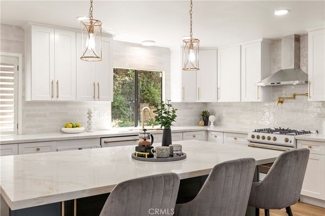 24103 Clearbank Lane, Newhall, CA 91321