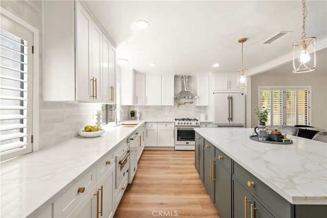 24103 Clearbank Lane, Newhall, CA 91321