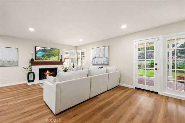 24103 Clearbank Lane, Newhall, CA 91321