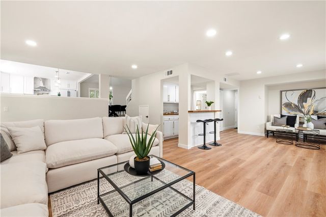 24103 Clearbank Lane, Newhall, CA 91321