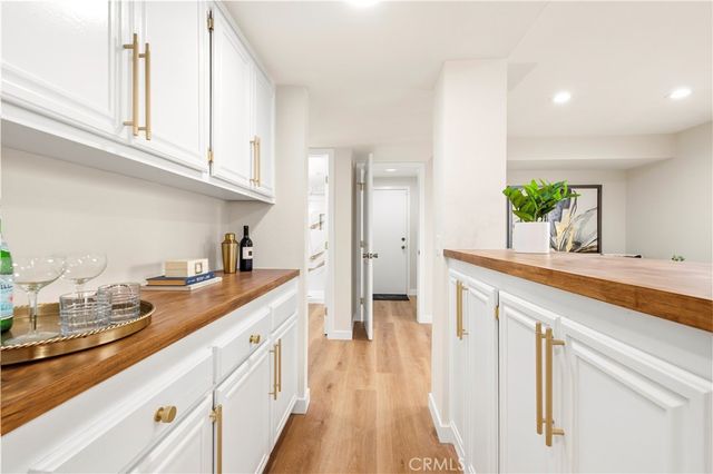 24103 Clearbank Lane, Newhall, CA 91321
