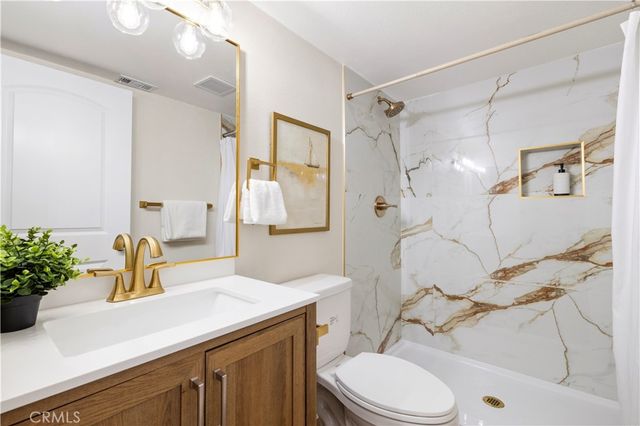 24103 Clearbank Lane, Newhall, CA 91321