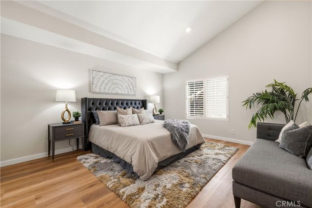 24103 Clearbank Lane, Newhall, CA 91321