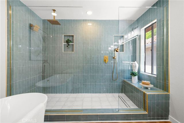 24103 Clearbank Lane, Newhall, CA 91321