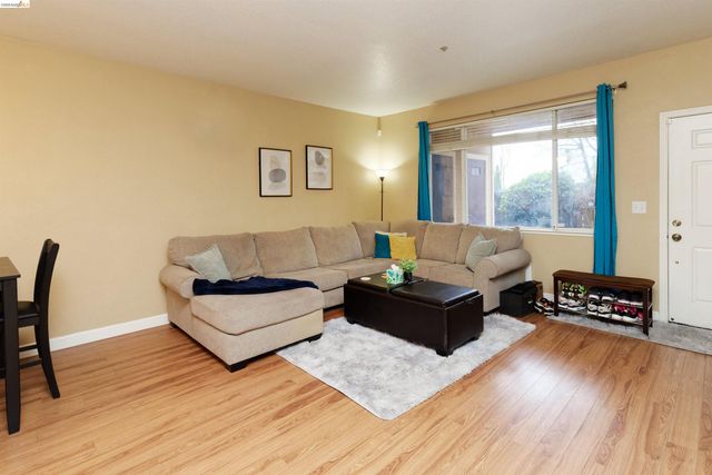 10 Leighty Ct 5, Hayward, CA 94541