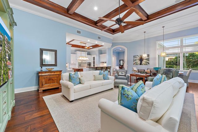 12900 Hammock Crossing, Palm Beach Gardens, FL 33418