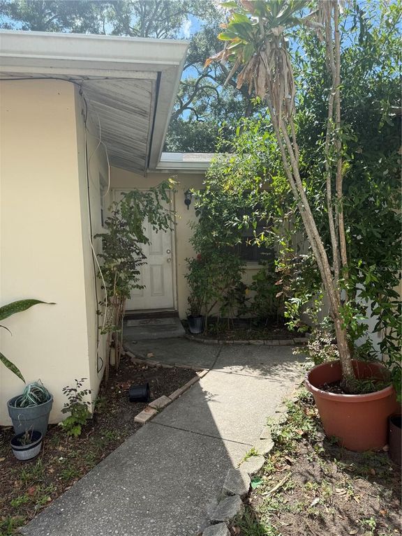 1108 AMBLE LANE, Clearwater, FL 33755