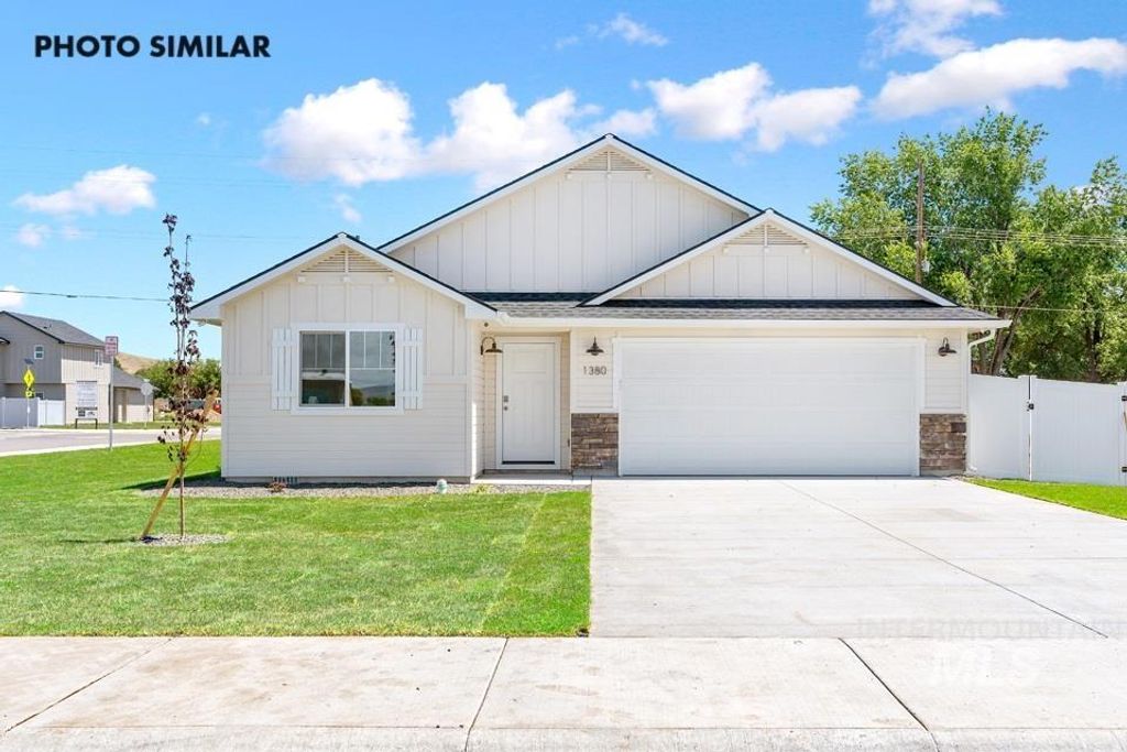 1661 Kayak Rd, Emmett, ID 83617