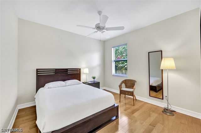 684 98th AVE N, Naples, FL 34108