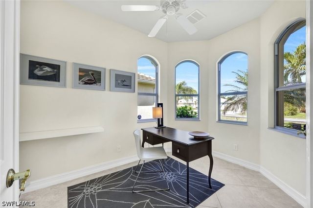 684 98th AVE N, Naples, FL 34108