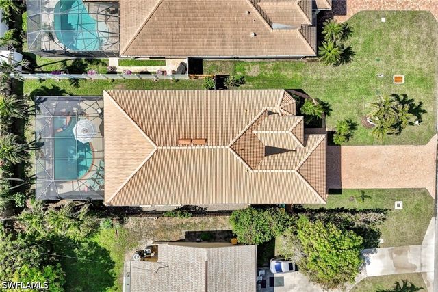 684 98th AVE N, Naples, FL 34108