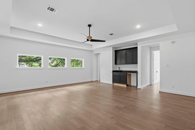 3615 Newcastle Drive, Houston, TX 77027