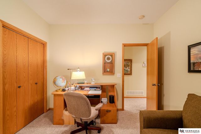 625 S 196th Avenue, Elkhorn, NE 68022