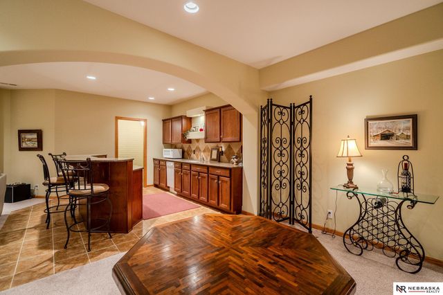 625 S 196th Avenue, Elkhorn, NE 68022