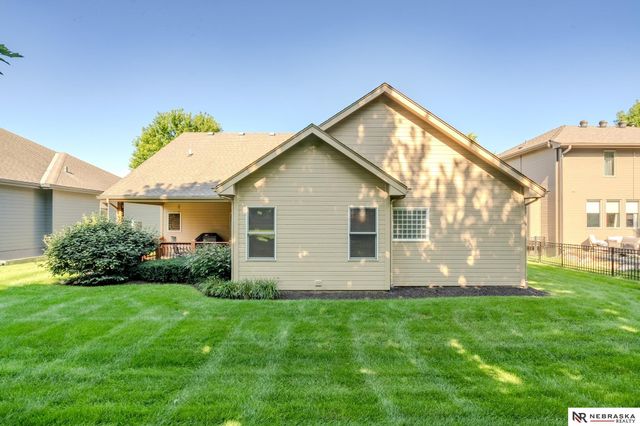625 S 196th Avenue, Elkhorn, NE 68022
